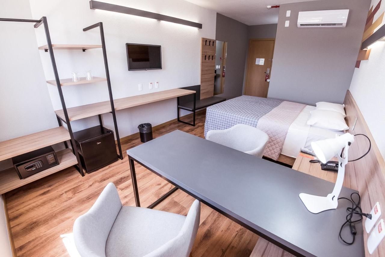 Hotel 10 Balsas Bagian luar foto