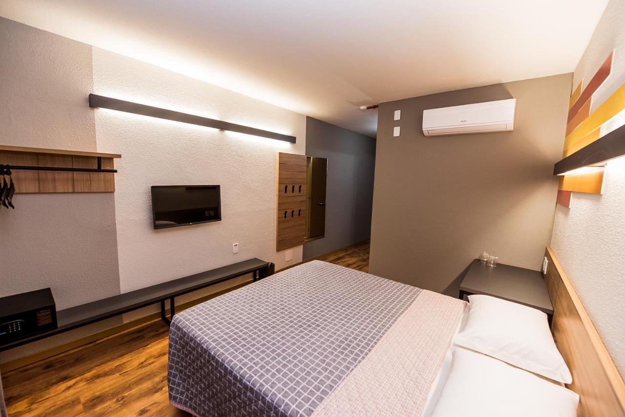 Hotel 10 Balsas Bagian luar foto