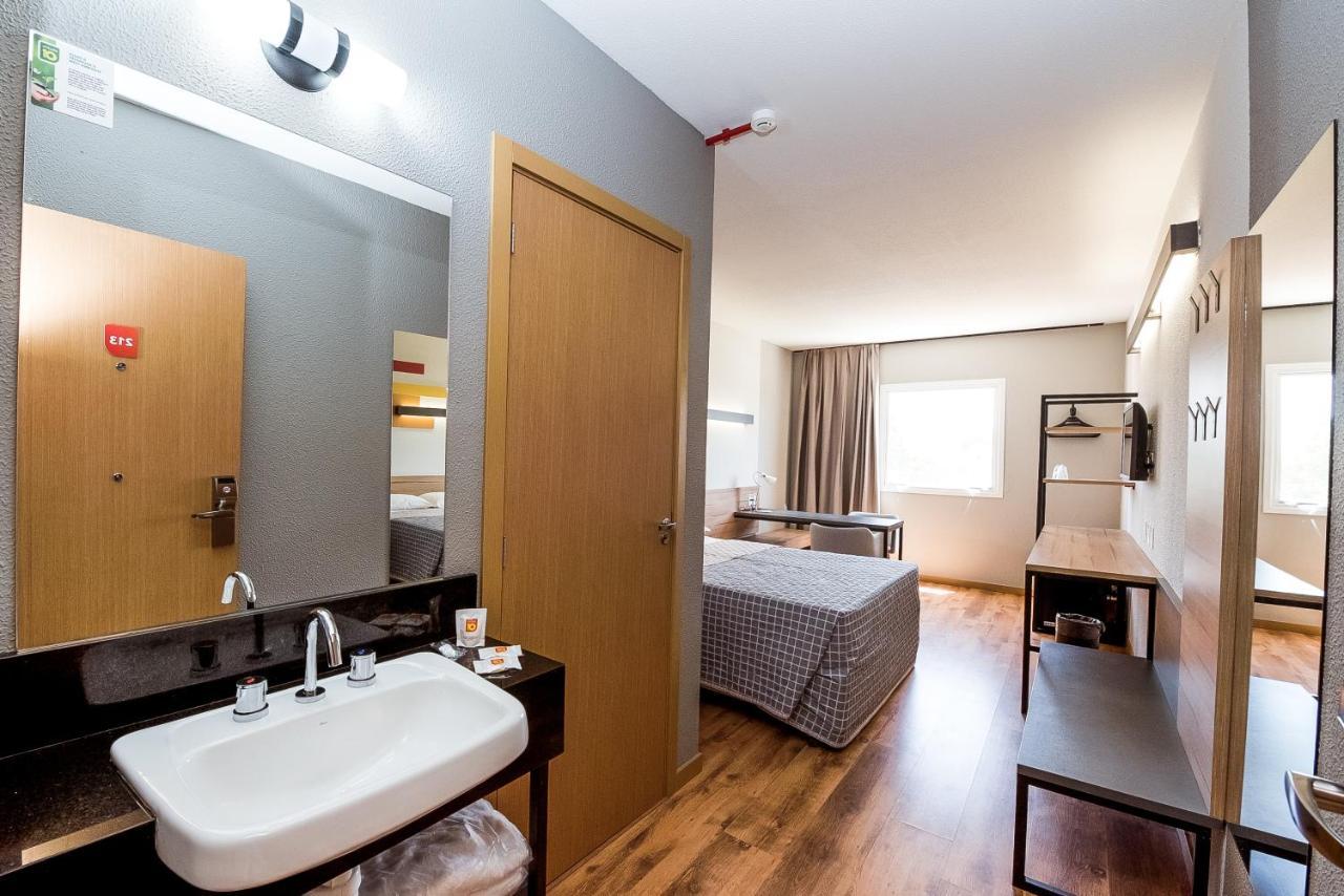Hotel 10 Balsas Bagian luar foto